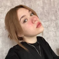 JuicyPeachChloe's Profile Pic