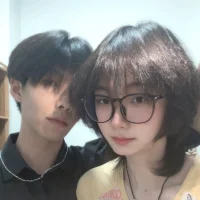 Crush-1 Poză de profil