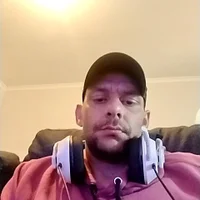 slipinya's Profile Pic