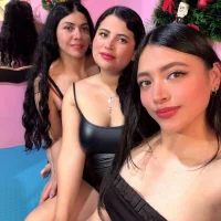 LesbianCouple02 Gambar Avatar