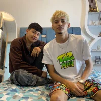 YOUNG_BOYS_HELL webcam model