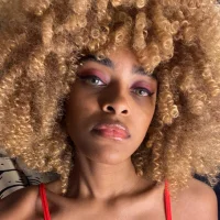 รูปอวาตาร  ์ของ Rosie_Bee