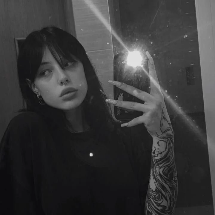 Monica_lar Stripchat profile image