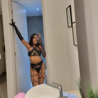 rousse_miller_7's Profile Pic