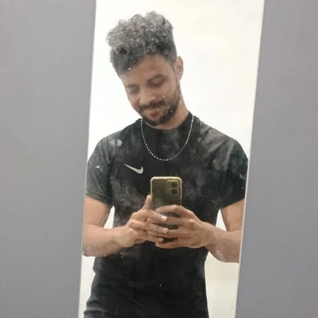 Eton- profile photo