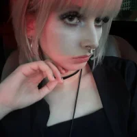 lura_lust 的個人資料圖片