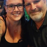 Gambar Profil MakeHerMoan