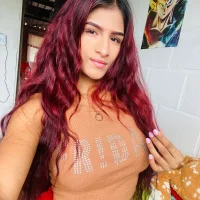 xiiomyy, вебкам-модель Stripchat
