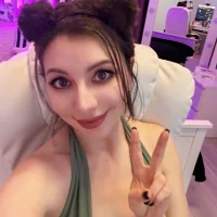 MelodyBlosom's Avatar Pic