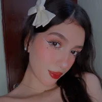 Emily-hottson webcam
