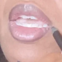 Queen_Felina Φωτ, Προφίλ