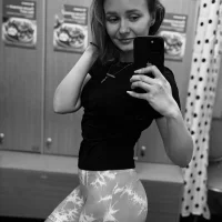 Ms_pinki's Profile Pic