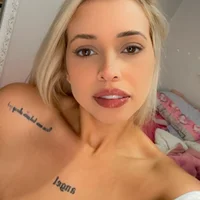 isadora1802's Profile Pic