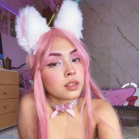 victoria_gloow webcam