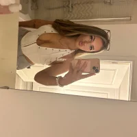 صورة الملف الشخصي لـ hotmilf20