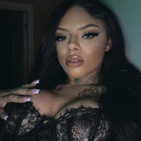 Tinyybaby's Profile Pic