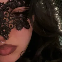 LunaValentee's Profile Pic