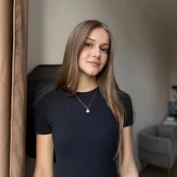 IlianaWeeks' Avatar Pic