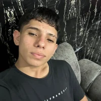 Mrs-mike-hott-boy's Avatar Pic