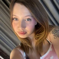 Mia_Kely's Avatar Pic