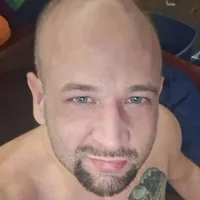 Deaflephant's Profile Pic