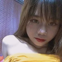 VyVyLisa's Profile Pic