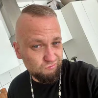 paulslave22899