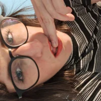 persefonnne Φωτ, Προφίλ