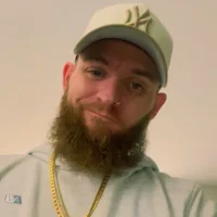 صورة أفاتار JonathanLongtree919