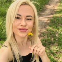 OliviaMuch's Profile Pic