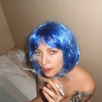 Ninainthesky's Profile Pic