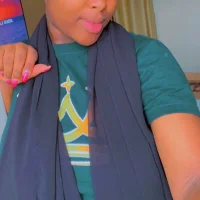 Queen_booby webcam