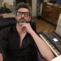 Rousshen's Profile Pic