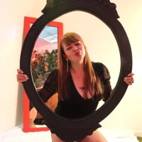 Charlottee_Brown2 এর প্রোফাইল ছবি