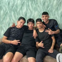 תמונת פרופיל של cute_boys18