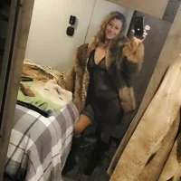 MsRavenDesire's Profile Pic
