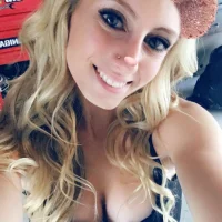 xsmallblonde's Profile Pic