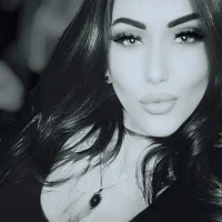 NikiLikili's Profile Pic