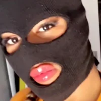 yiyidiamond's Avatar Pic