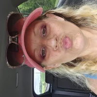 vizzy3332's Profile Pic