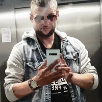 RomanticXXX69's Profile Pic