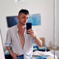 Mikonos07's Profile Pic