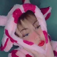 petiteStorm's Profile Pic