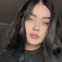 Slika avatara modela witchingeffy