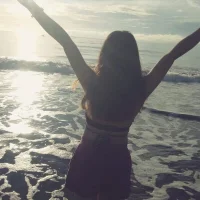 Beatrice143's Avatar Pic