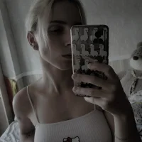 BeckyShyFlirt's Avatar Pic