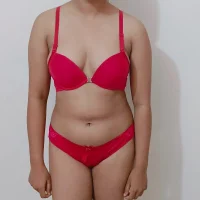 รูปโปรไฟล์ของ Anushka-1