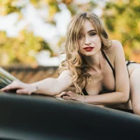 Roxanne415's Profile Pic