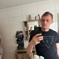 kysiuzz's Profile Pic