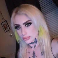 SkyxxxPlatinum's Avatar Pic